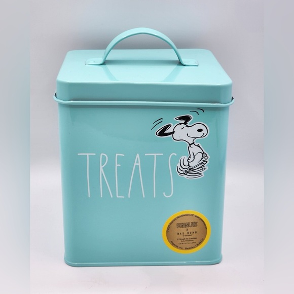 Rae Dunn PeanutsSnoopy TREATS  Tin Container - Brand  new! - Picture 1 of 4